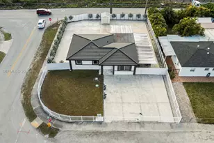 8300 NW 35th Pl, Miami, FL 33147 - Photo 39