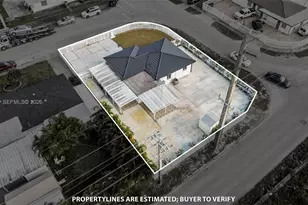 8300 NW 35th Pl, Miami, FL 33147 - Photo 37