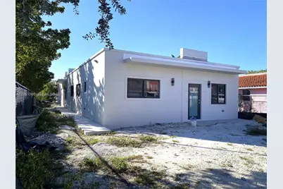 2474 W 4th Ct, Hialeah, FL 33010 - Photo 1