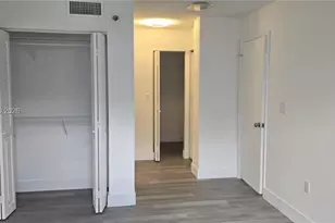 1200 St Charles Pl, Pembroke Pines, FL 33026 - Photo 11