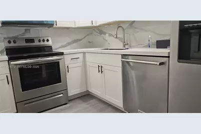 1200 Saint Charles Pl #207, Pembroke Pines, FL 33026 - Photo 5