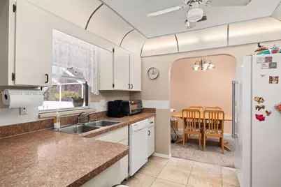 421 Fiat, Sebring, FL 33872 - Photo 11