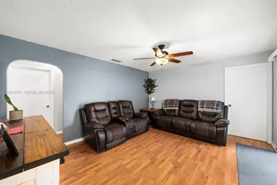 421 Fiat, Sebring, FL 33872 - Photo 7