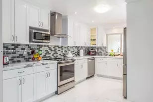 25040 SW 222nd Ave, Homestead, FL 33032 - Photo 7