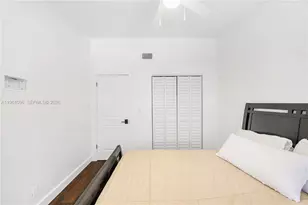 4299 N 76th Ave, Davie, FL 33024 - Photo 33