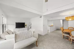 4299 N 76th Ave, Davie, FL 33024 - Photo 9