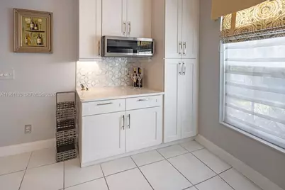 11831 NW 57th St, Coral Springs, FL 33076 - Photo 9