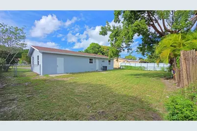 1700 N Cypress Rd, Pompano Beach, FL 33060 - Photo 13