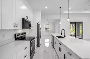 2113 Grayson Ave, Lehigh Acres, FL 33920 - Photo 9