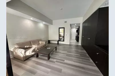 5300 NW 87th Ave #910, Doral, FL 33178 - Photo 7