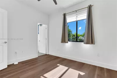 859 NE 211th St, Miami, FL 33179 - Photo 27