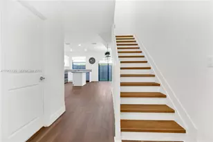 859 NE 211th St, Miami, FL 33179 - Photo 3