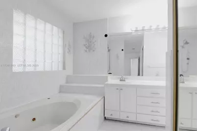 10031 SW 147th Pl, Miami, FL 33196 - Photo 29