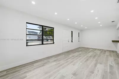 1281 W 42nd St #1, Hialeah, FL 33012 - Photo 11