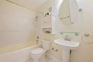 20807 NW 3rd Ct, Pembroke Pines, FL 33029 - Photo 19