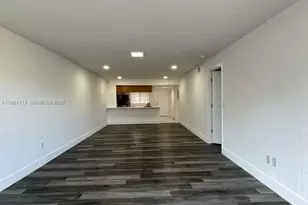 1005 Palm Beach Trace Dr, Royal Palm Beach, FL 33411 - Photo 13