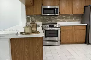 1005 Palm Beach Trace Dr, Royal Palm Beach, FL 33411 - Photo 1