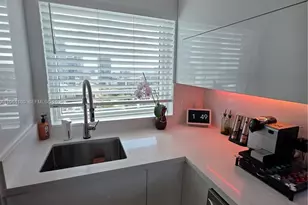 601 NE 36th St, Miami, FL 33137 - Photo 27