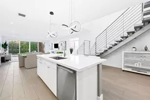 811 NE 17th Way, Fort Lauderdale, FL 33304 - Photo 7