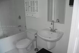 690 SW 1st Ct, Miami, FL 33130 - Photo 11