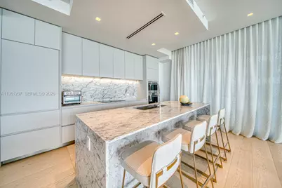 5775 Collins Ave #703, Miami Beach, FL 33140 - Photo 5