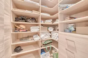 5775 Collins Ave, Miami Beach, FL 33140 - Photo 23