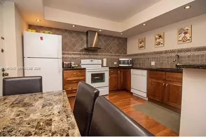 600 Three Islands Blvd #622, Hallandale Beach, FL 33009 - Photo 15