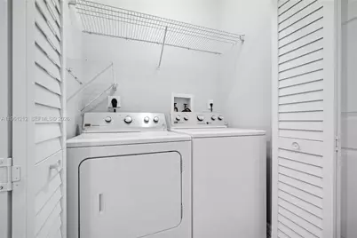 8526 NW 107th Psge #4-40, Doral, FL 33178 - Photo 27