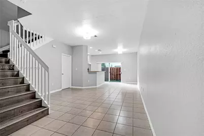 8526 NW 107th Psge #4-40, Doral, FL 33178 - Photo 7