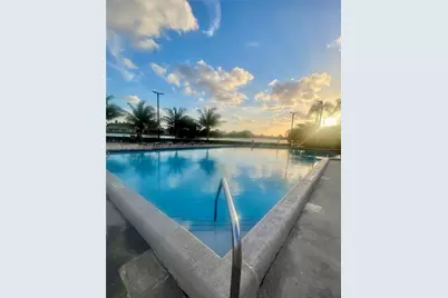 570 Royal Poinciana Ct, Weston, FL 33326 - Photo 69