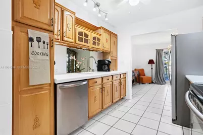 570 Royal Poinciana Ct, Weston, FL 33326 - Photo 21