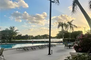 570 Royal Poinciana Ct, Weston, FL 33326 - Photo 87