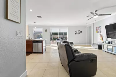 4182 NE 20th St, Homestead, FL 33033 - Photo 11