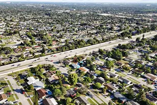 1510 SW 68th Ave, North Lauderdale, FL 33068 - Photo 37