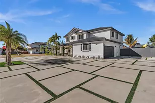 22690 SW 127th Ct, Miami, FL 33170 - Photo 3