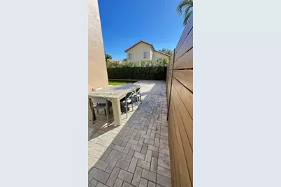 11340 NW 52nd Ln, Doral, FL 33178 - Photo 13