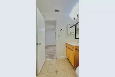 10135 W Sunrise Blvd #304, Plantation, FL 33322 - Photo 13