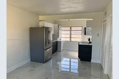 375 E 4th Ave #8, Hialeah, FL 33010 - Photo 5