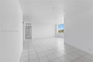 7441 Wayne Ave, Miami Beach, FL 33141 - Photo 9