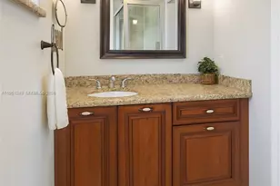 7282 Jacaranda Ln, Miami Lakes, FL 33014 - Photo 19