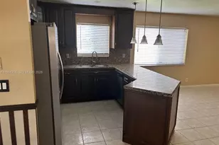 8801 SW 9th Ct, Pembroke Pines, FL 33025 - Photo 33