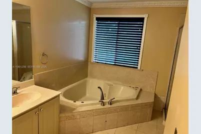 8801 SW 9th Ct, Pembroke Pines, FL 33025 - Photo 53