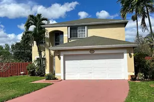 8801 SW 9th Ct, Pembroke Pines, FL 33025 - Photo 1