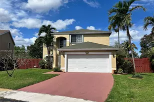 8801 SW 9th Ct, Pembroke Pines, FL 33025 - Photo 7