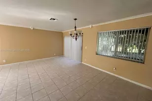 8801 SW 9th Ct, Pembroke Pines, FL 33025 - Photo 25