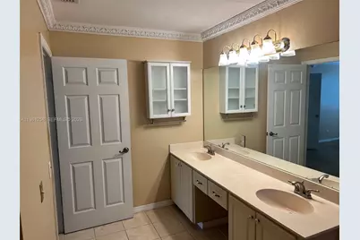 8801 SW 9th Ct, Pembroke Pines, FL 33025 - Photo 55