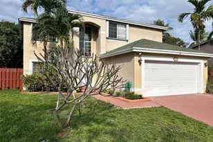 8801 SW 9th Ct, Pembroke Pines, FL 33025 - Photo 3