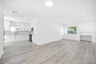 876 NE 81st St, Miami, FL 33138 - Photo 15