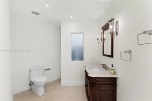 20205 W Oakhaven Cir, Miami, FL 33179 - Photo 9