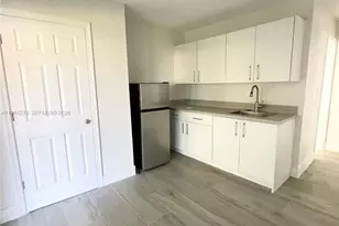 7013 NW 95th Terrace, Tamarac, FL 33321 - Photo 3